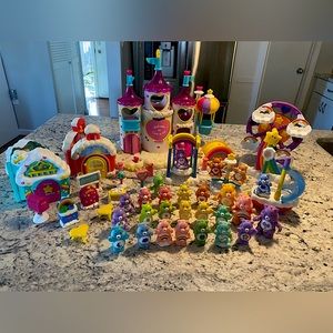 Care Bear Care-a-Lot Castle. Ferris Wheel 26 Care Bears Swing School House
